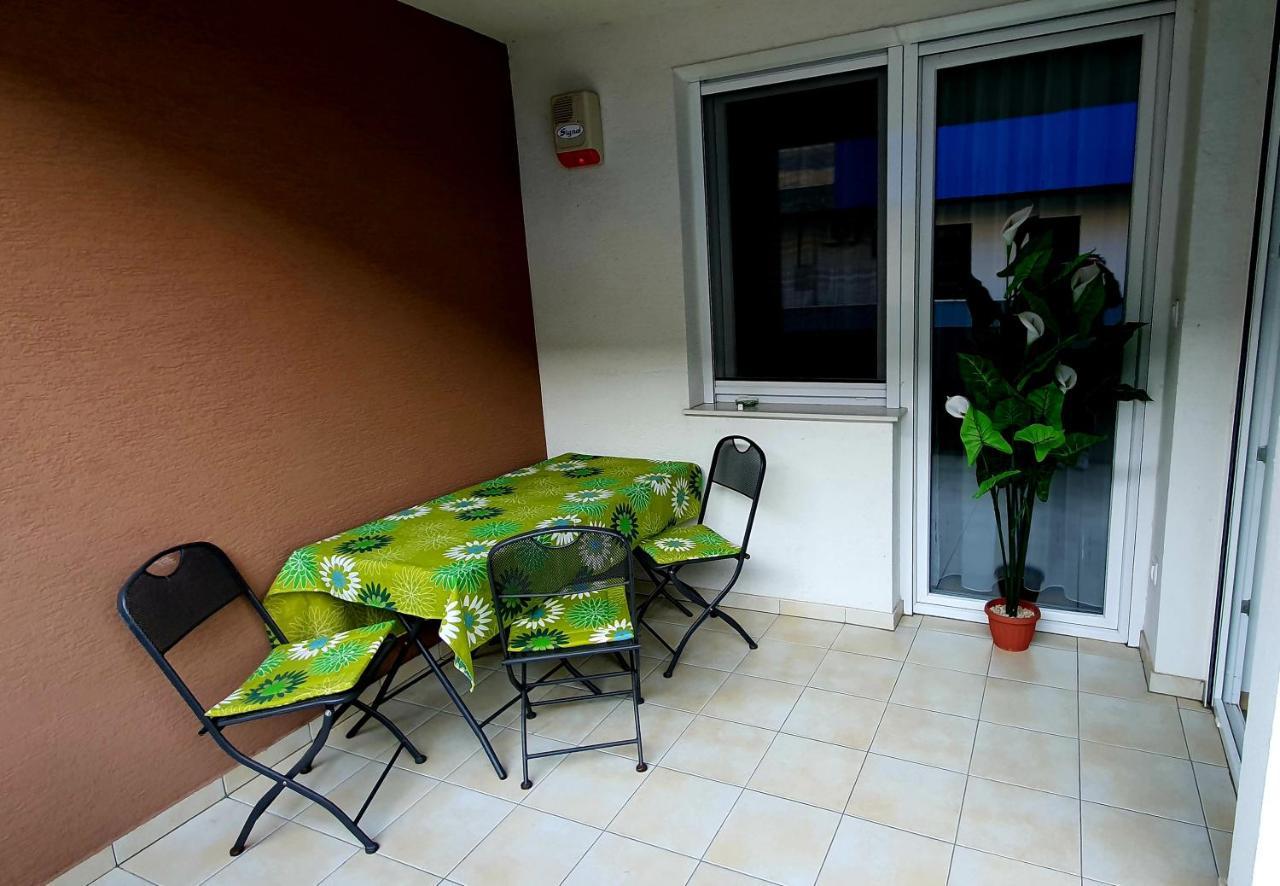 שיופוק Elegant Apartman מראה חיצוני תמונה
