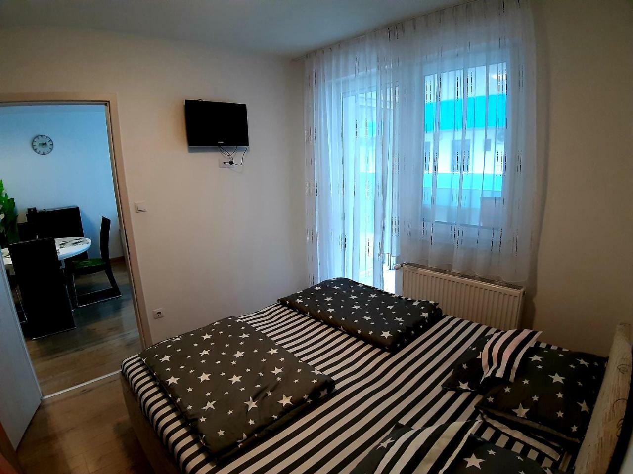 שיופוק Elegant Apartman מראה חיצוני תמונה